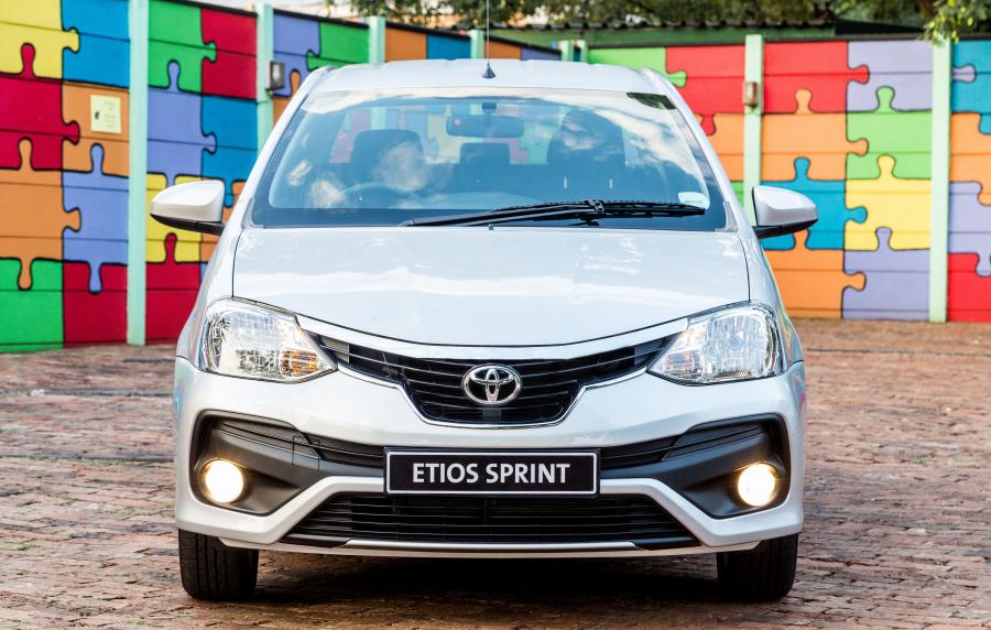  Toyota Etios Sedan Sprint 2017 года  (ZA) (фото 4 из 40)